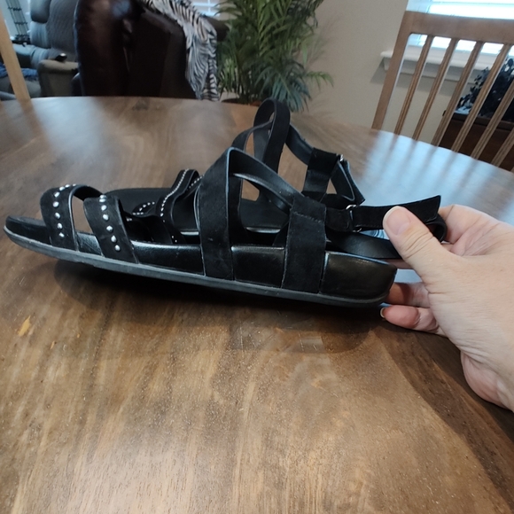 FitFlop Lumy Criss Cross Sandals with Studs - Black - Size US9 - good condition! - Picture 6 of 12